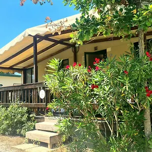 Chalet Comfortabele Familie Met Veranda Incl Airco Dichtbij Zee!, Viareggio